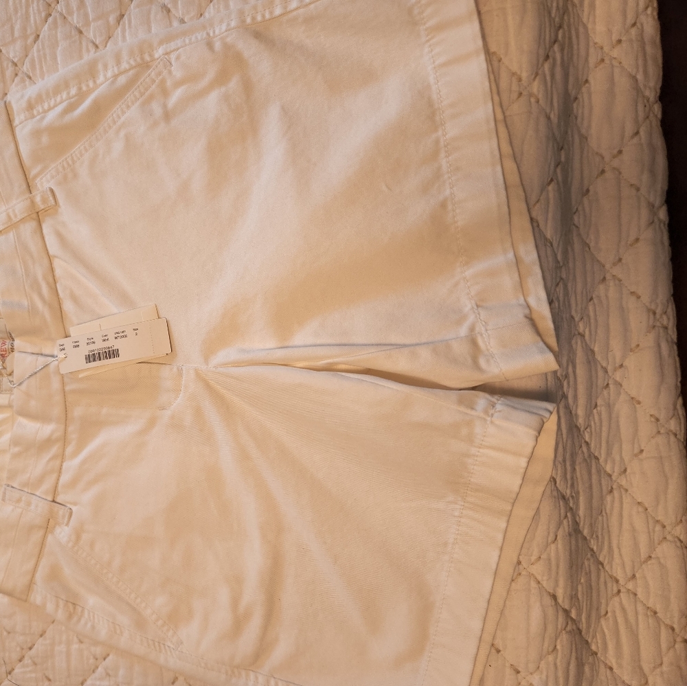 J crew 7 in Chino shorts 7in white